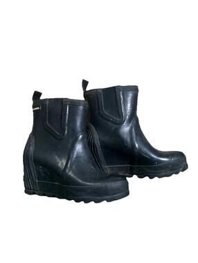 Sorel Boots Joan Rain Wedge Chelsea Ankle Mud Bootie NL2526 Black Rubber Sz 6.5